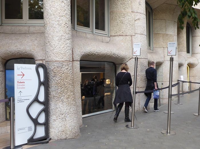 カサ・ミラ　チケット売り場