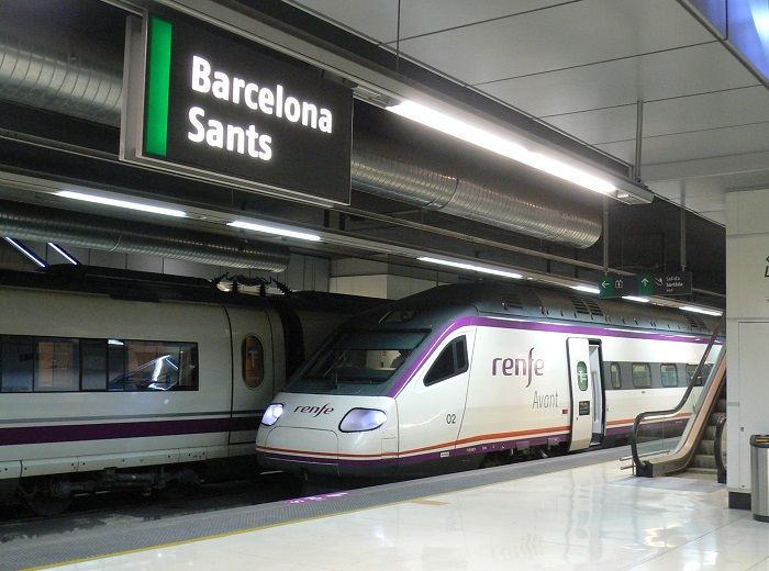 レンフェって スペイン国鉄 バルセロナ国有鉄道の駅情報 ２０２２年 バルセロナ観光 フリープランなら カタルーニャ観光