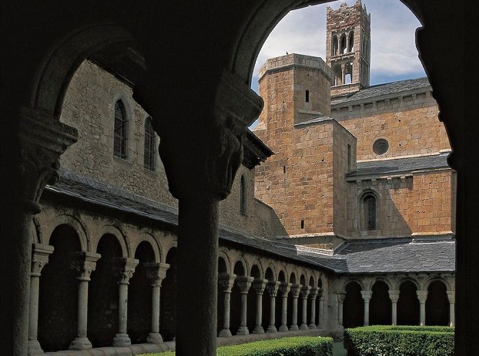 ピレネー山脈　カテドラル