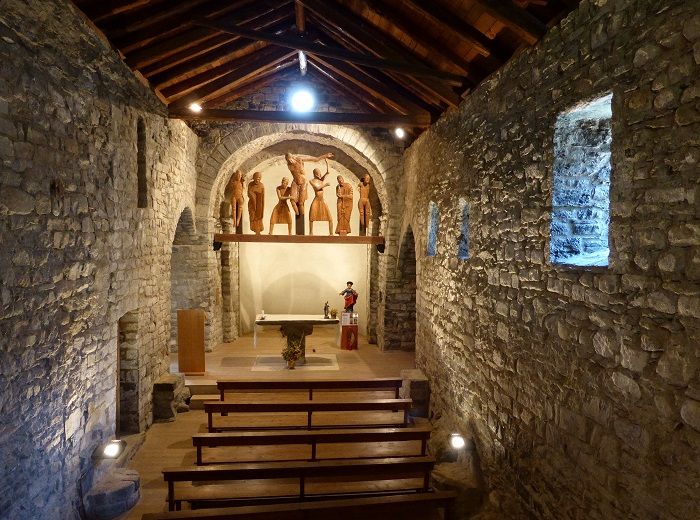 ボイ渓谷　教会　ロマネスク様式