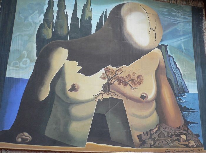 ダリ美術館、舞台