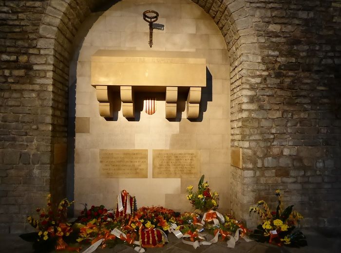 毛深いギフレのお墓