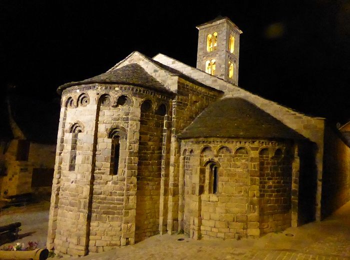 サンタ・マリア・デ・タウユ教会