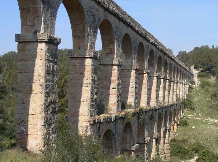 カタルーニャ世界遺産と世界無形文化遺産：人間の塔や火祭り