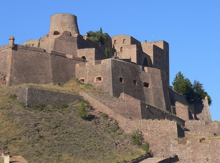 カルドナのパラドール、バルセロナからの送迎サービス