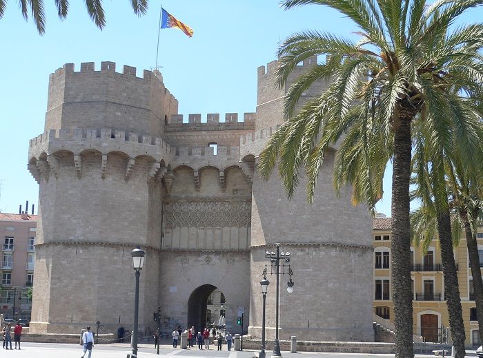 中世の町並み　バレンシア観光　スペイン
